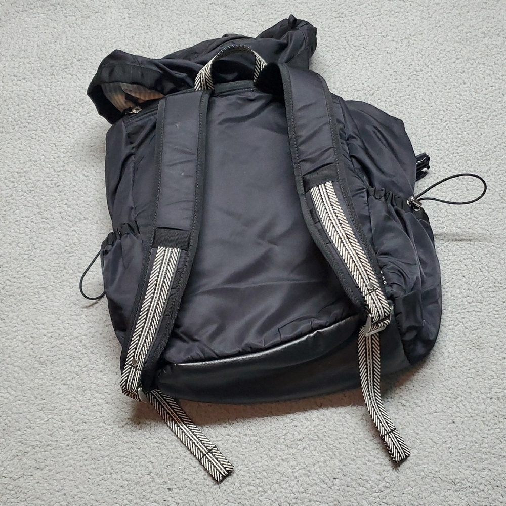 Stylish Black Men's Backpack - Picture 8 of 14